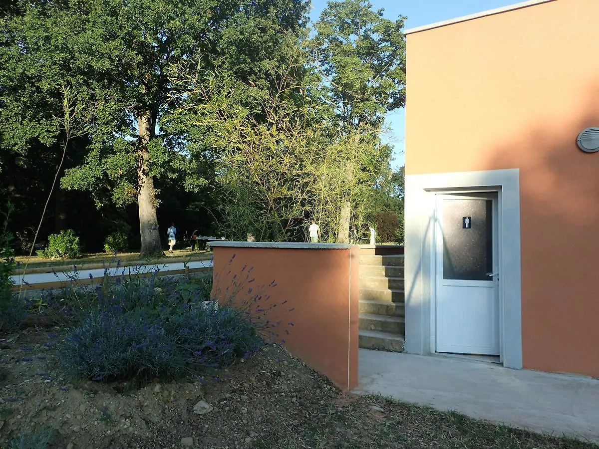 Κάμπινγκ Camping Domaine De Senaud Albon